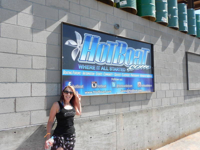 Name: Lisa_Hotboat.JPG
Views: 288
Size: 161.9 KB