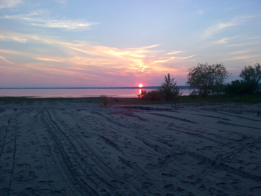 Name:  tawas bay 13 019.jpg
Views: 436
Size:  59.7 KB