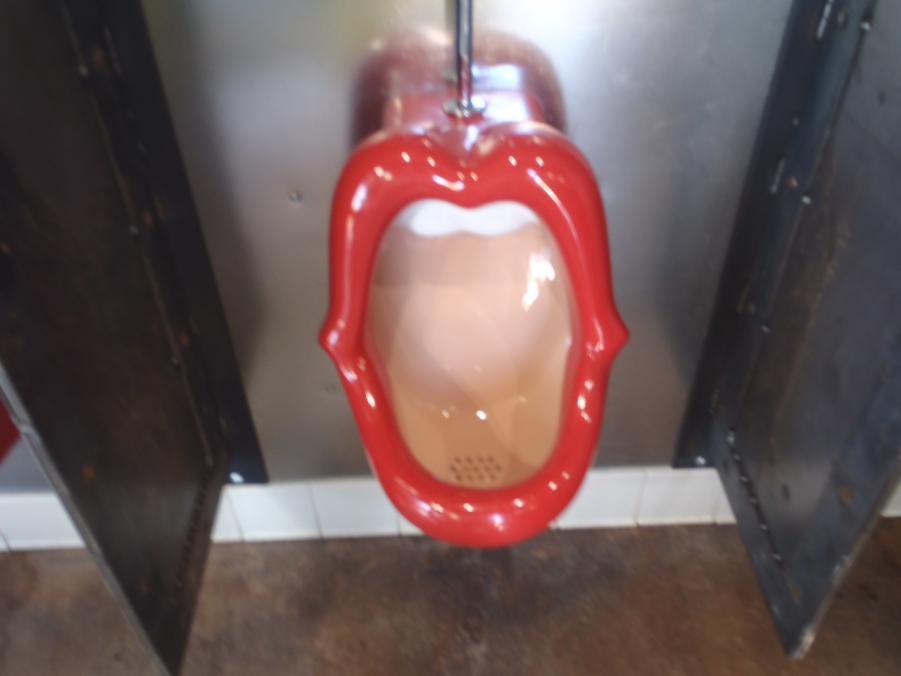 Name: havi house 240 hallett ski 174.jpg
Views: 133
Size: 35.7 KB