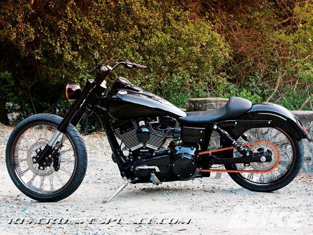 Name:  0901_hbkp_11_z%2B2006_harley_davidson_custom_dyna%2Bleft_view.jpg
Views: 168
Size:  207.8 KB