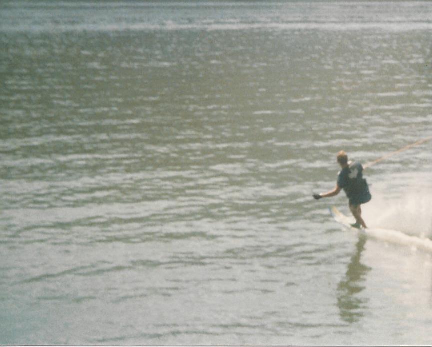 Name:  LakeShasta_Skiing1.jpg
Views: 94
Size:  59.1 KB