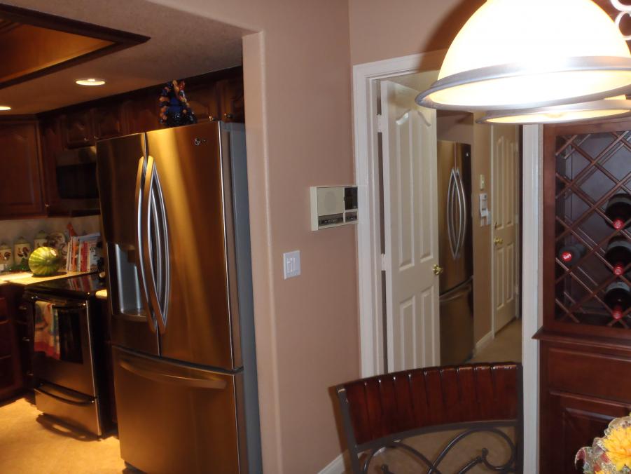 Name:  fridge 001.jpg
Views: 207
Size:  60.6 KB