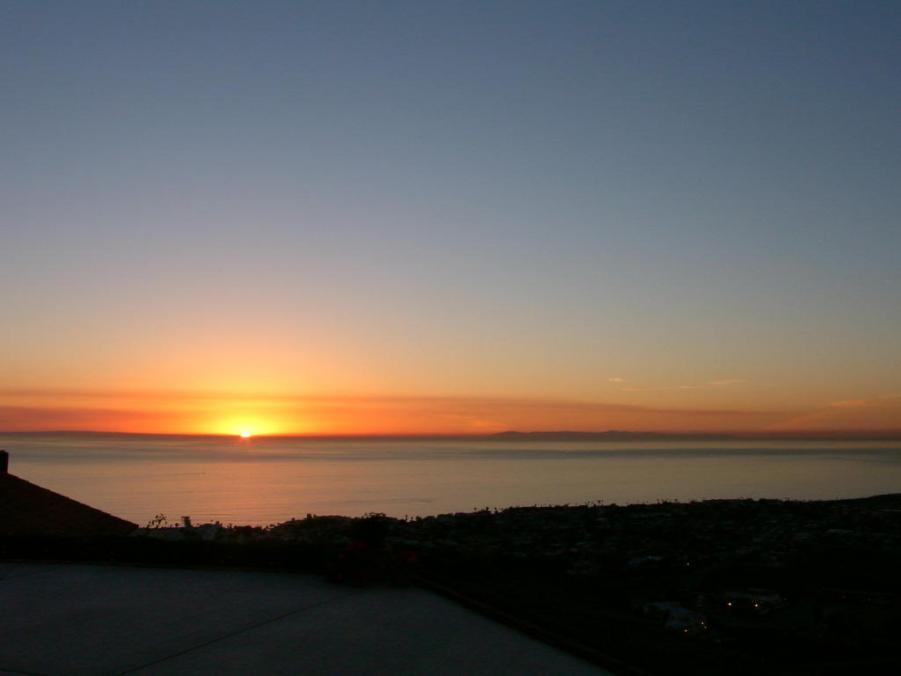 Name:  sunset 2.jpg
Views: 119
Size:  27.3 KB