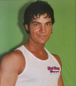 Name: hotboat.jpg
Views: 257
Size: 46.1 KB