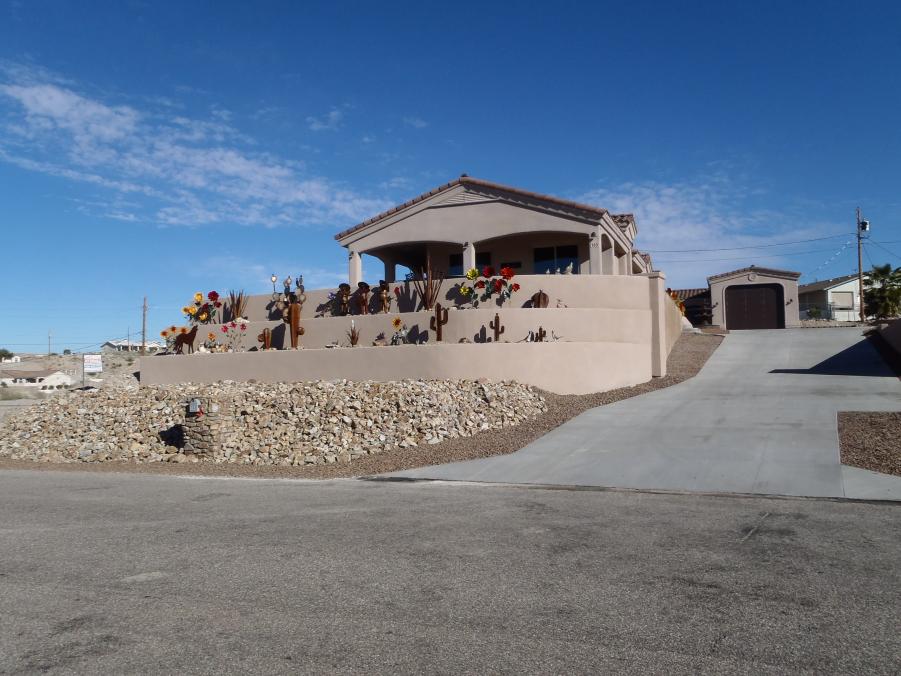 Name:  havasu house 007.jpg
Views: 177
Size:  87.1 KB