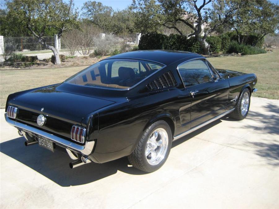Name:  49740_Rear_3-4_Web.jpg
Views: 111
Size:  97.9 KB