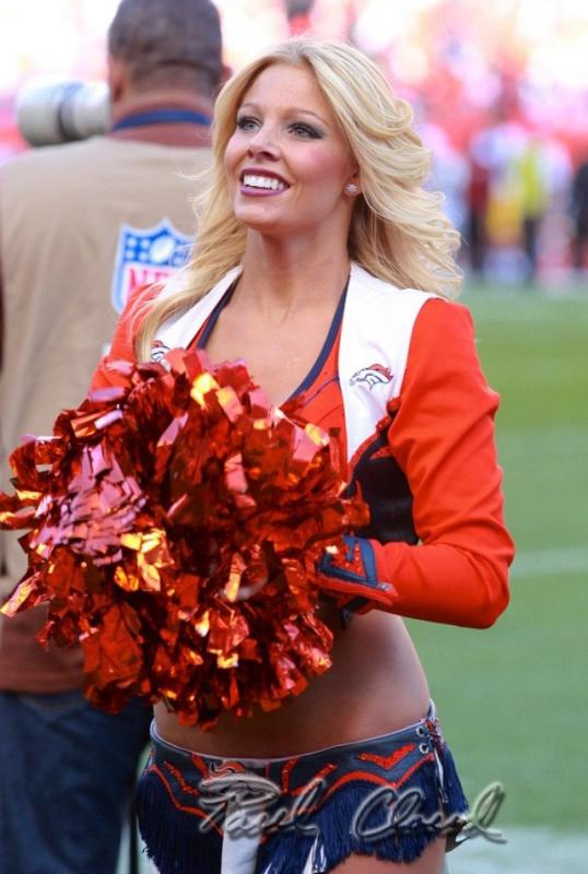 Name:  Bronco Cheerleaders.jpg
Views: 110
Size:  57.9 KB