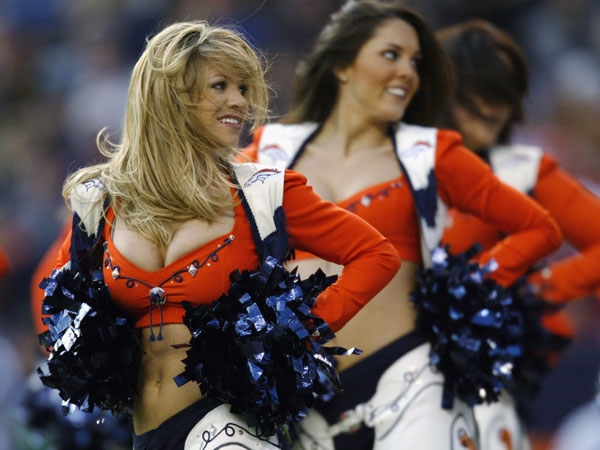 Name:  Bronco Cheerleaders3.jpg
Views: 155
Size:  137.7 KB