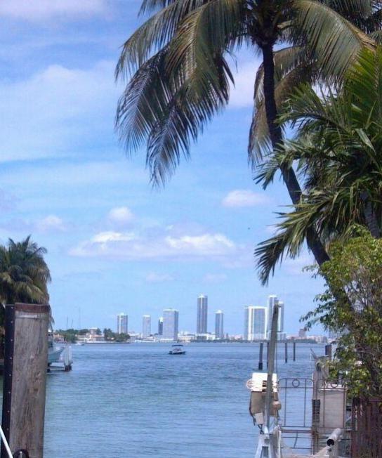 Name:  miamibeach.jpg
Views: 335
Size:  58.1 KB
