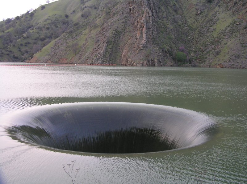 Name:  monticello_dam_drain_glory_hole_usa3.jpg
Views: 473
Size:  104.2 KB