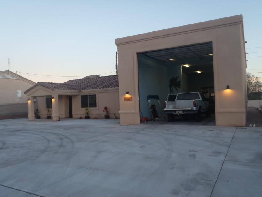Name:  frontyard havasu 012.jpg
Views: 185
Size:  38.4 KB