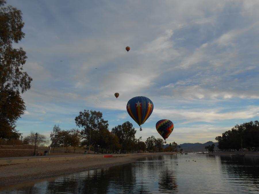 Name:  LHC Balloon Fest. 2015 041.jpg
Views: 141
Size:  56.9 KB