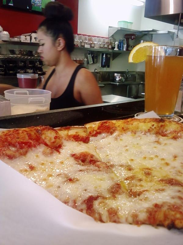Name:  pizzzzzzzzzzzzzzzzzza.jpg
Views: 265
Size:  62.3 KB