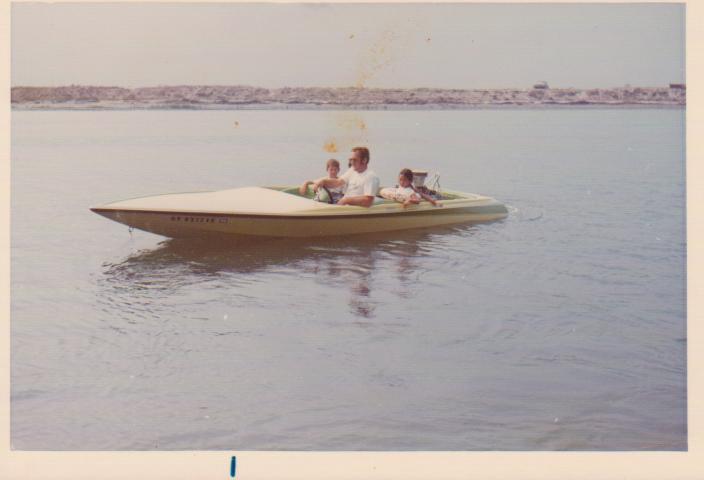 Name:  San Diego Bay 1974 1.jpg
Views: 455
Size:  25.6 KB