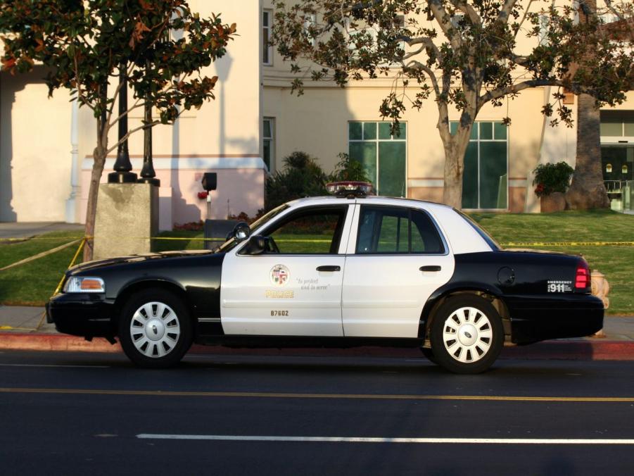 Name: Los_Angeles_police_car.jpg
Views: 311
Size: 95.9 KB