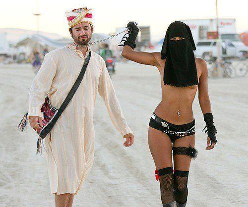 Name: a.baa-Man-on-a-leash.jpg
Views: 380
Size: 36.0 KB