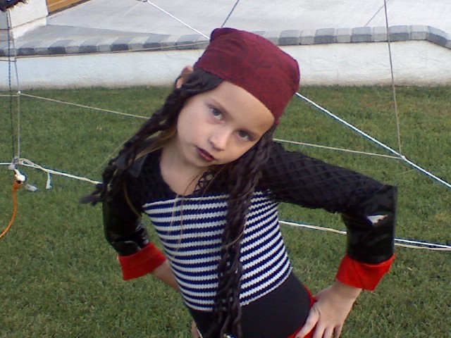 Name: 1031071759a.jpg
Views: 398
Size: 119.2 KB