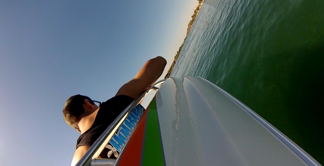 Name:  hotboatsighting.jpg
Views: 321
Size:  39.0 KB