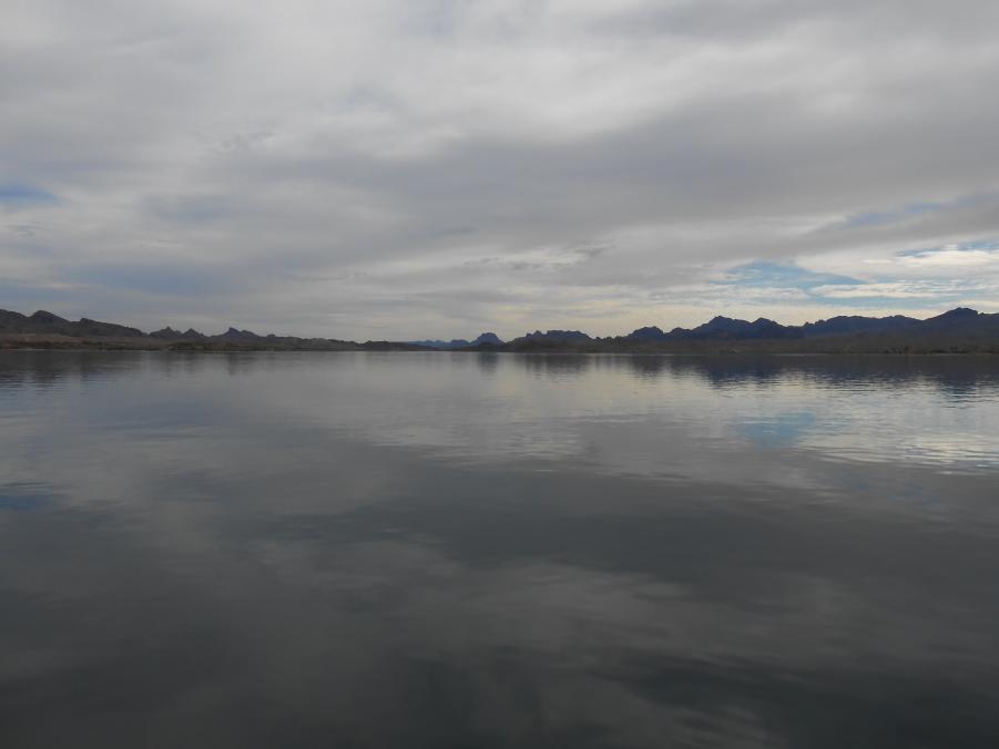 Name:  Havasu , Jan. 2014 005.jpg
Views: 105
Size:  30.5 KB