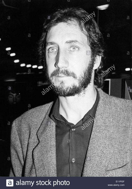 Name:  the-who-guitarist-pete-townshend-E11PGF.jpg
Views: 64
Size:  79.4 KB